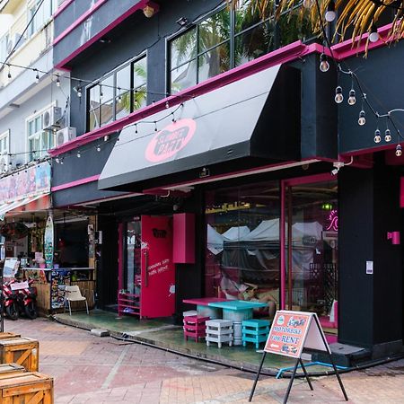 بيت شباب Slumber Surf Phuket Kata المظهر الخارجي الصورة