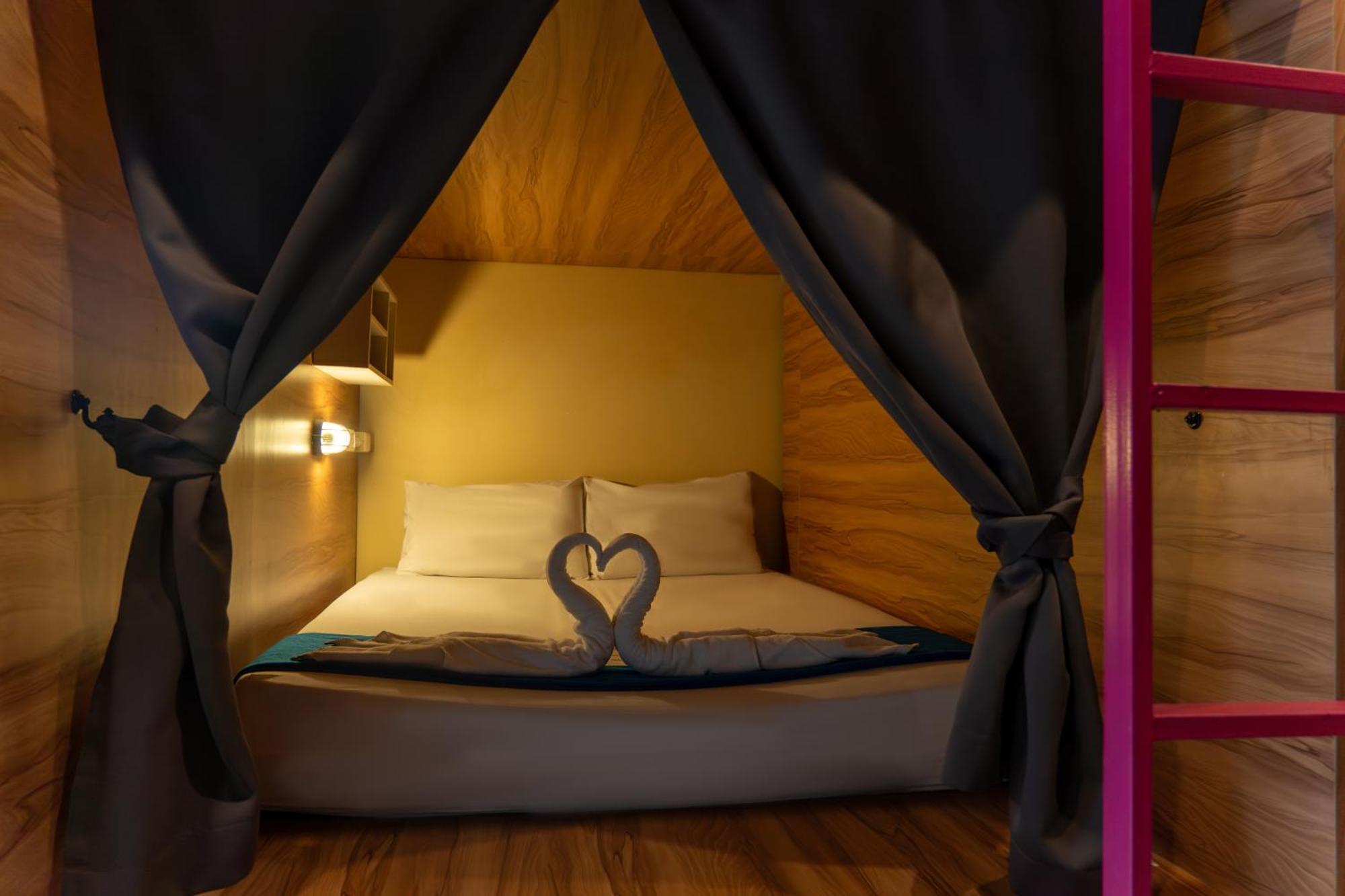بيت شباب Slumber Surf Phuket Kata المظهر الخارجي الصورة
